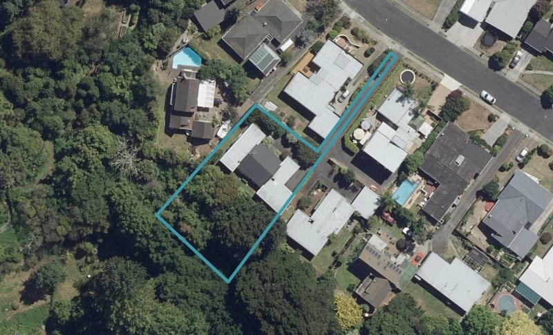 49 Hooker Avenue, Chedworth, Hamilton - Carousel 1