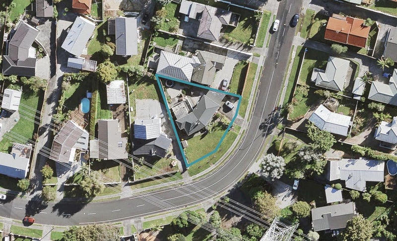 47 Canberra Avenue, Lynfield, Auckland - Carousel 1