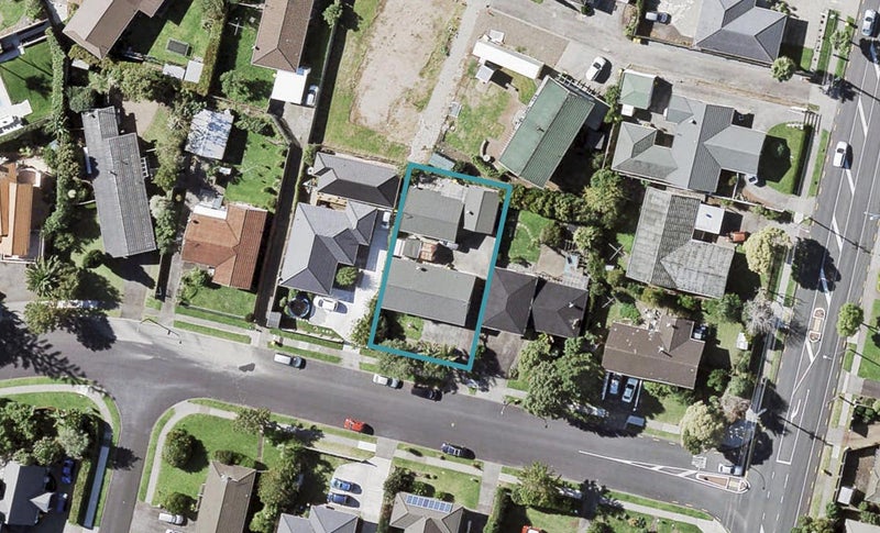 5 Wells Road, Bucklands Beach, Auckland - Carousel 1