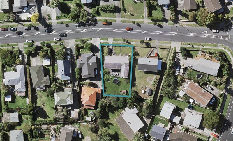 145 Reeves Road, Pakuranga Heights, Auckland - Carousel 1