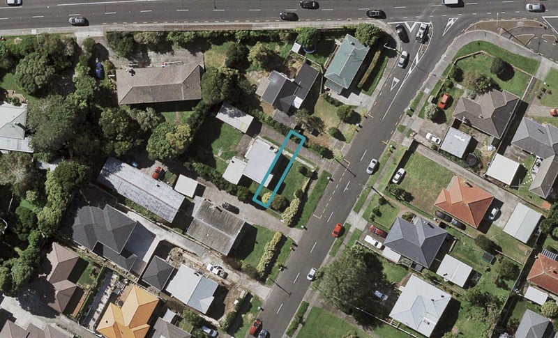 2/3 Ferndale Road, Mount Wellington, Auckland - Carousel 1