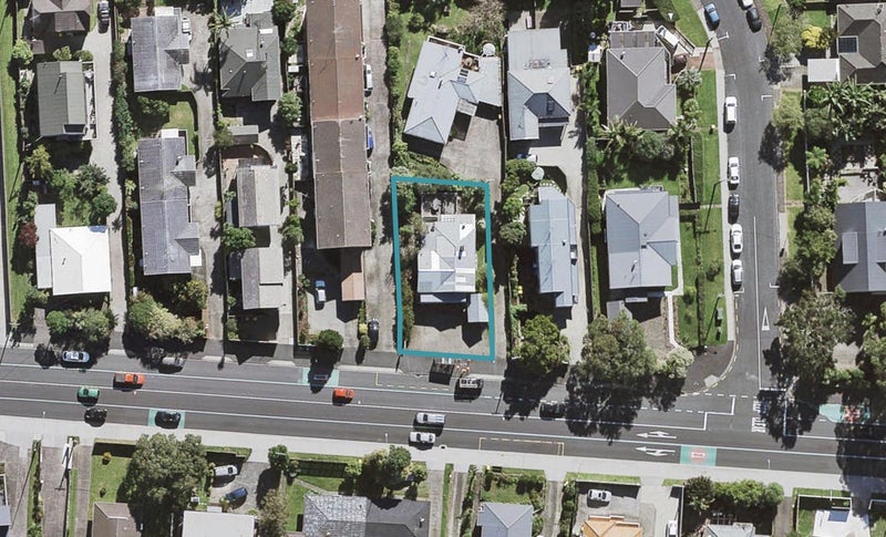 203 Onewa Road, Birkenhead, Auckland - Carousel 1