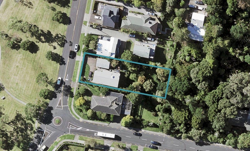 18 Minerva Terrace, Cockle Bay, Auckland - Carousel 1