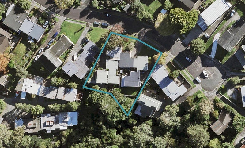 1/7 Orcades Place, Lynfield, Auckland - Carousel 1