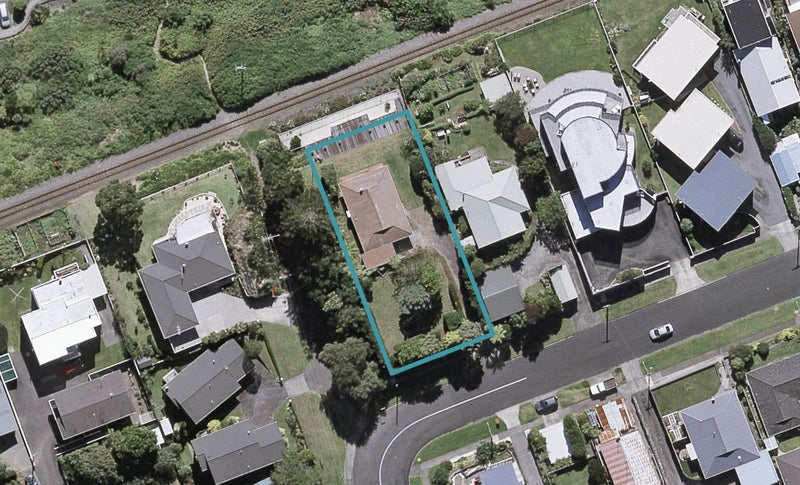 26 Roy Terrace, Moturoa, New Plymouth - Carousel 1
