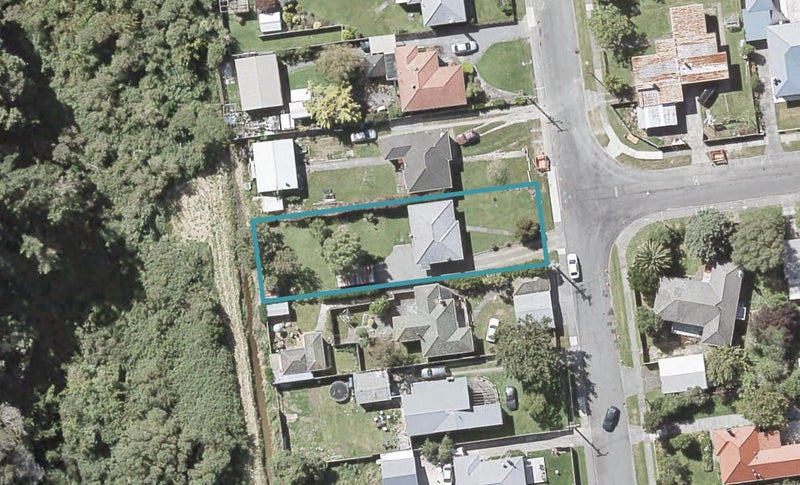 42 Dover Road, Wainuiomata, Lower Hutt - Carousel 1