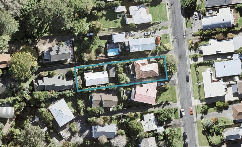 2/13 Salem Place, Torbay, Auckland - Carousel 1