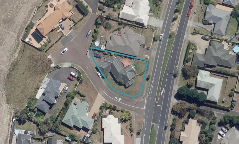 2 Calypso Rise, Flagstaff, Hamilton - Carousel 1