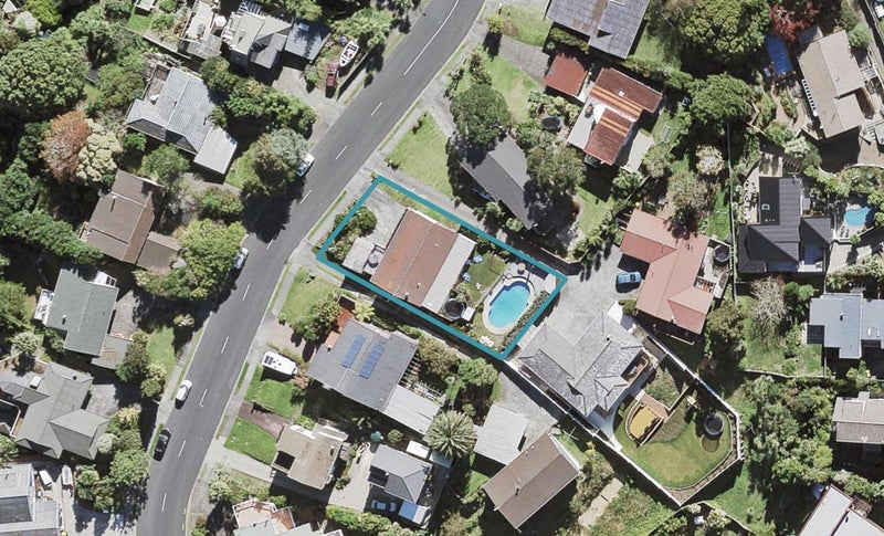 40 Hadfield Street, Beach Haven, Auckland - Carousel 1