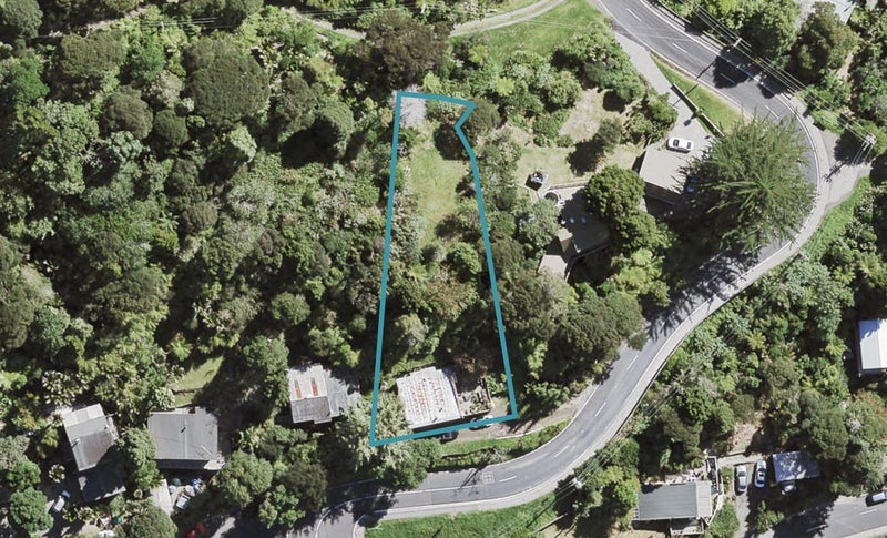 1 Laingholm Drive, Laingholm, Auckland - Carousel 1
