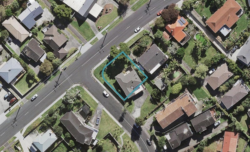 71 CORONATION ROAD, Hillcrest, Auckland - Carousel 1