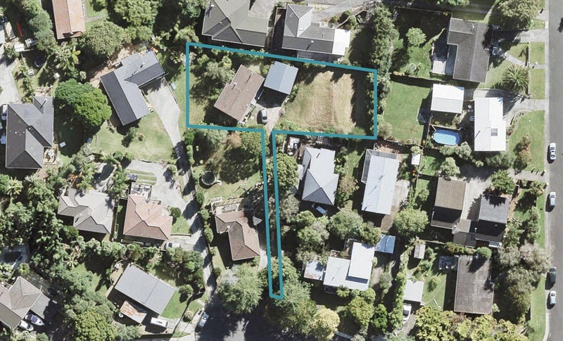 35 Holt Avenue, Torbay, Auckland - Carousel 1