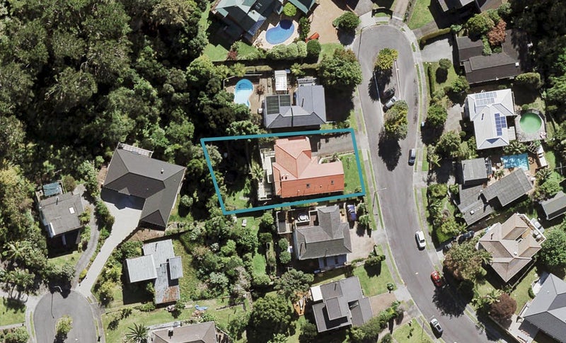 10 Wanganella Place, Lynfield, Auckland - Carousel 1