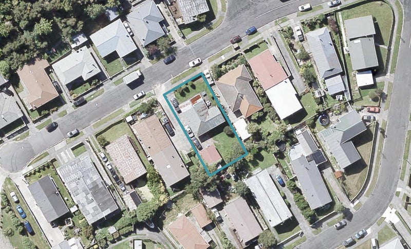 19 Enfield Street, Wainuiomata, Lower Hutt - Carousel 1