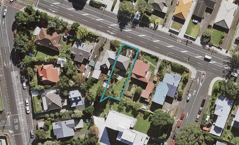 30 Onewa Road, Northcote Point, Auckland - Carousel 1