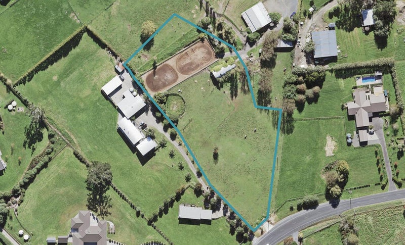 117 Riverhead Road, Kumeū - Carousel 1