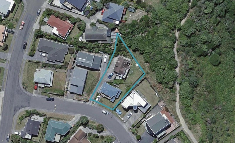 5A Bury Grove, Strathmore Park, Wellington - Carousel 1