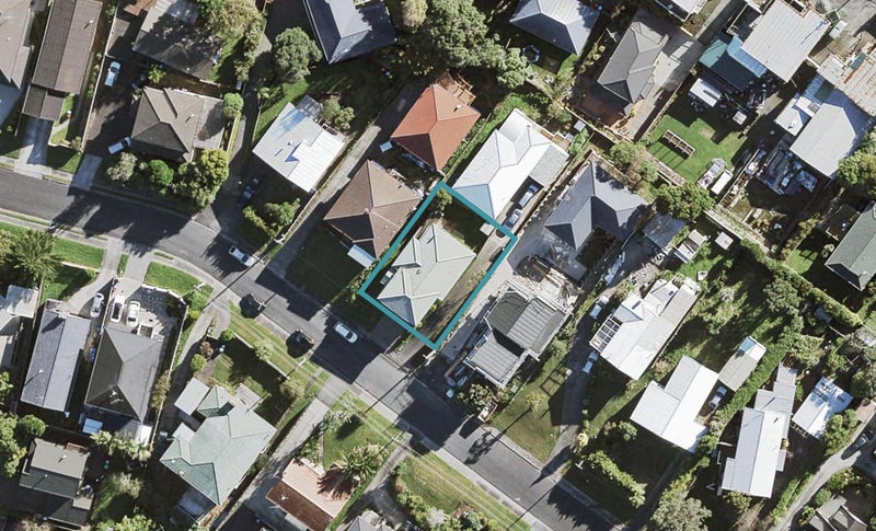 8A Stanton Terrace, Lynfield, Auckland - Carousel 1