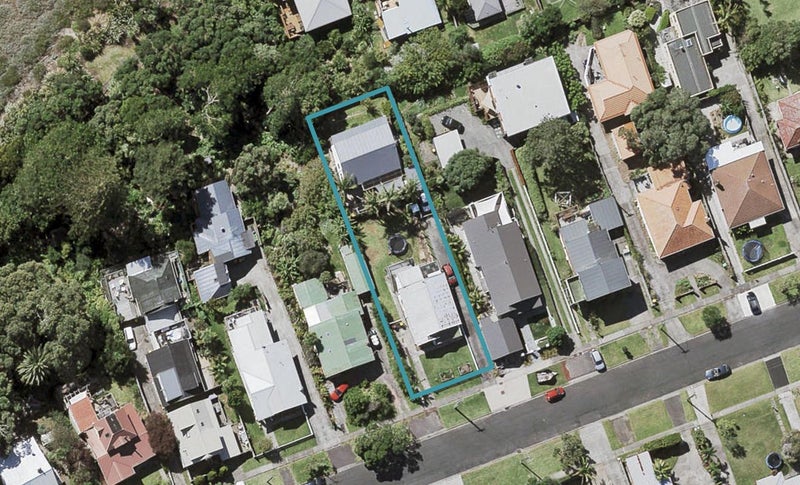 1/54 Aramoana Avenue, Devonport, Auckland - Carousel 1