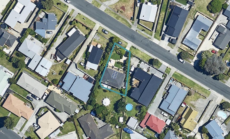 220A Range Road, Papamoa Beach, Papamoa - Carousel 1