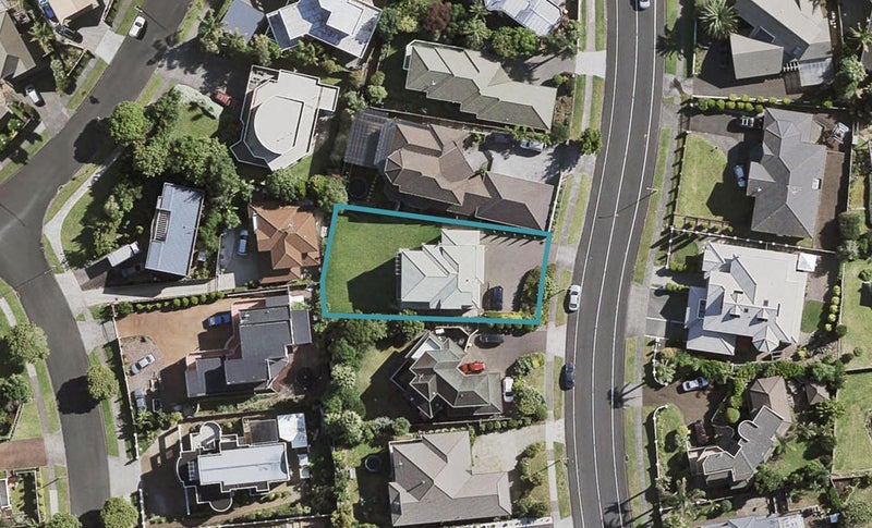 65 Goodwood Drive, Goodwood Heights, Auckland - Carousel 1