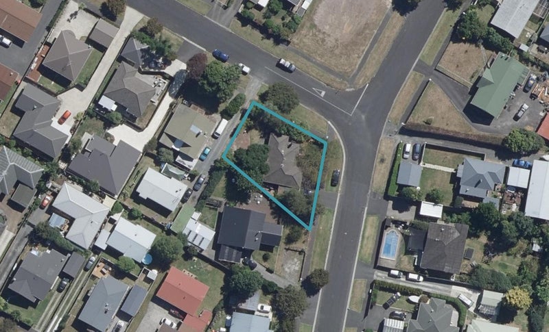 8 Miro Street, Maeroa, Hamilton - Carousel 1