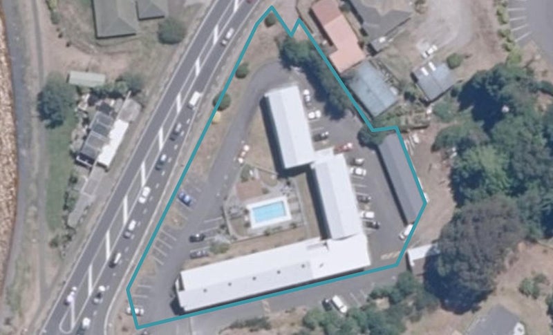 300 Lake Terrace, Two Mile Bay, Taupo - Carousel 1