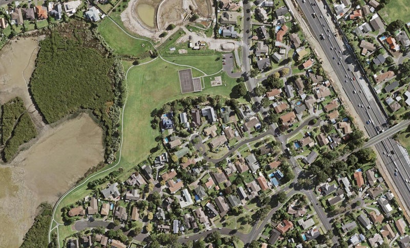 11 Syntax Place, Conifer Grove, Takanini - Carousel 1