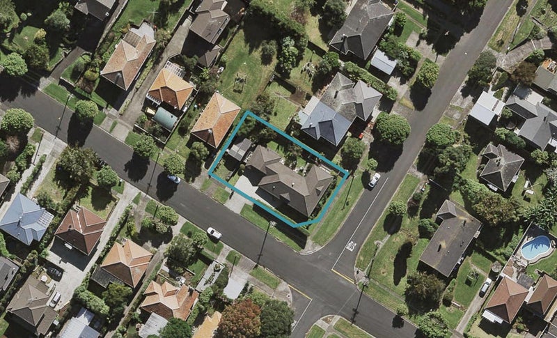 27 Rawhiti Road, One Tree Hill, Auckland - Carousel 1