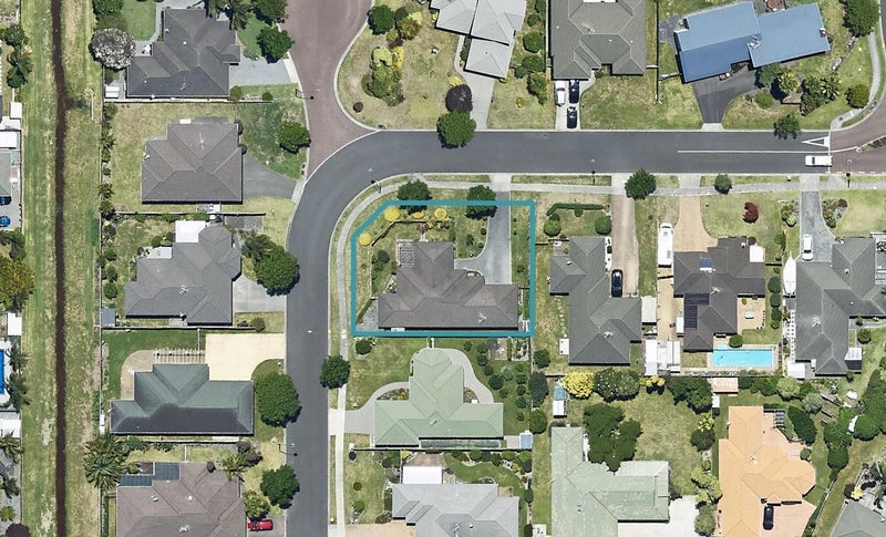 15 Carribean Place, Papamoa Beach, Papamoa - Carousel 1