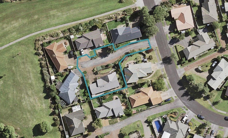 46 Sheriff Place, Randwick Park, Auckland - Carousel 1