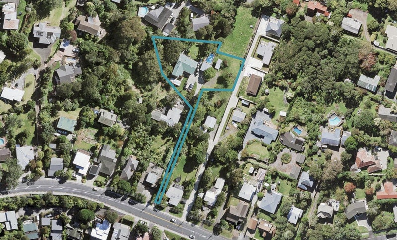 219 Golf Road, Titirangi, Auckland - Carousel 1