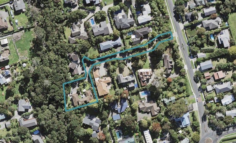 9 Churchouse Road, Greenhithe, Auckland - Carousel 1