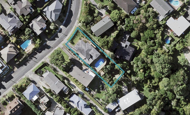 12 Colmar Road, Mellons Bay, Auckland - Carousel 1