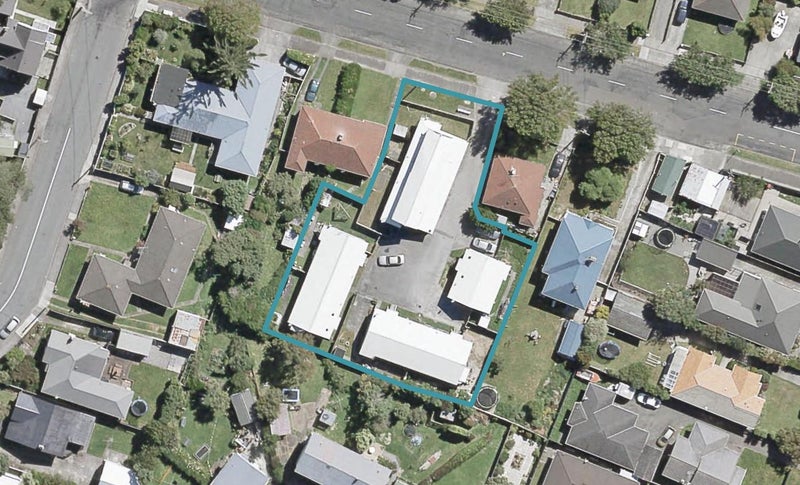 3/163 Whites Line East, Waiwhetū, Lower Hutt - Carousel 1