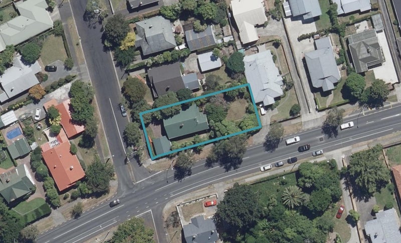 37A Te Aroha Street, Hamilton East, Hamilton - Carousel 1