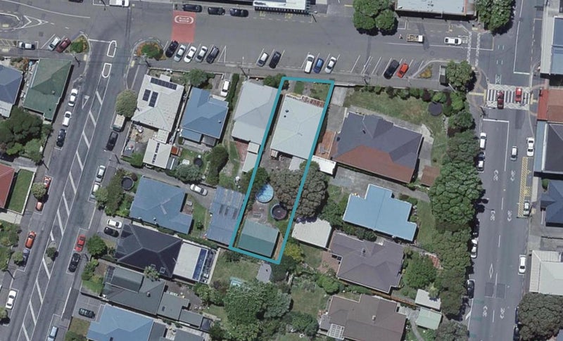 7 Medway Street, Island Bay, Wellington - Carousel 1