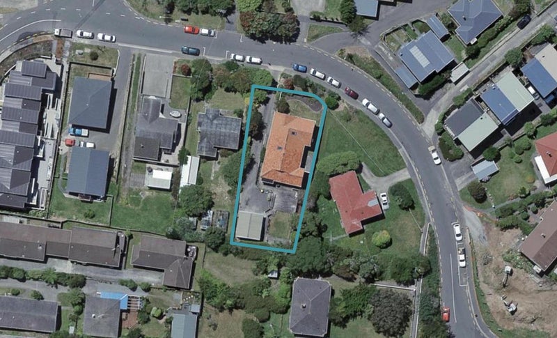 10 Hindmarsh Street, Johnsonville, Wellington - Carousel 1
