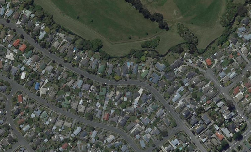 32 Warren Crescent, Hillmorton, Christchurch - Carousel 1