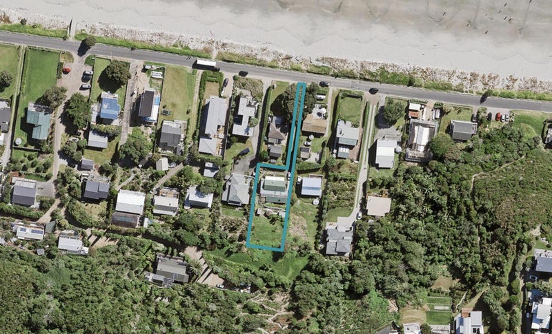 81 The Strand, Onetangi, Waiheke Island - Carousel 1