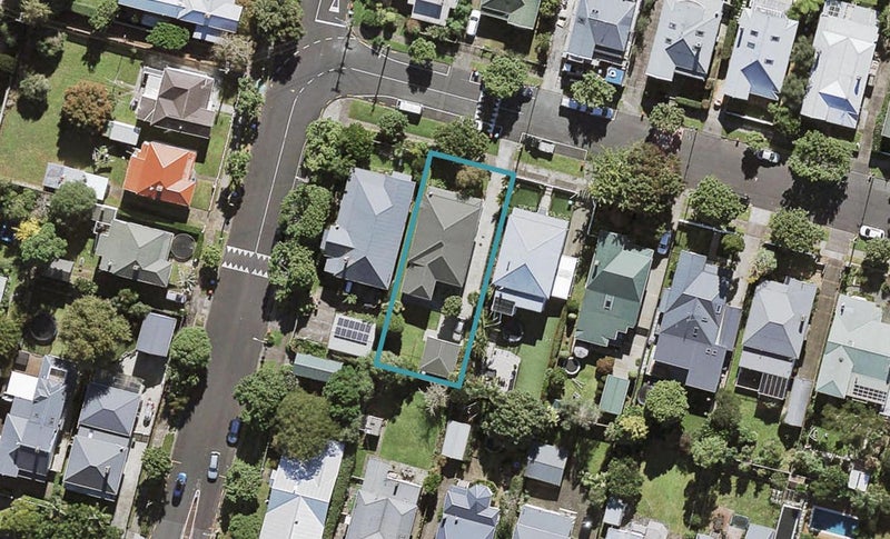 58 King Edward Street, Sandringham, Auckland - Carousel 1