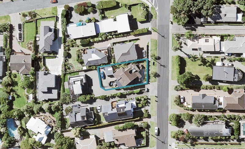 38 Rothesay Bay Road, Rothesay Bay, Auckland - Carousel 1