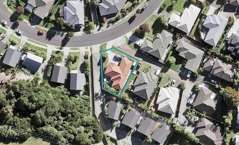 21 Nimstedt Avenue, Oteha, Auckland - Carousel 1
