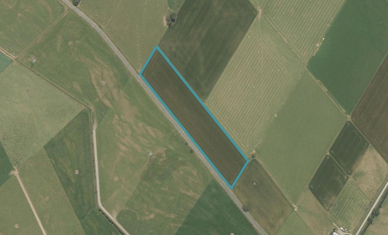 700 Winton Wreys Bush Highway - Carousel 1
