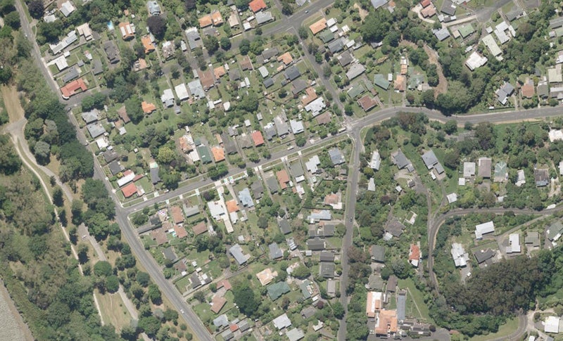 18 Willis Street, Whanganui East, Whanganui - Carousel 1