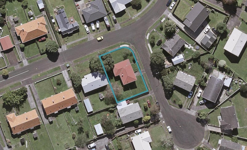 2 Anson Place, Westown, New Plymouth - Carousel 1