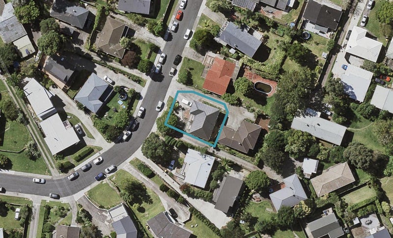 8 Tawavale Crescent, Totara Vale, Auckland - Carousel 1