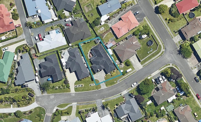 3 Bullmore Place, Pukehangi, Rotorua - Carousel 1