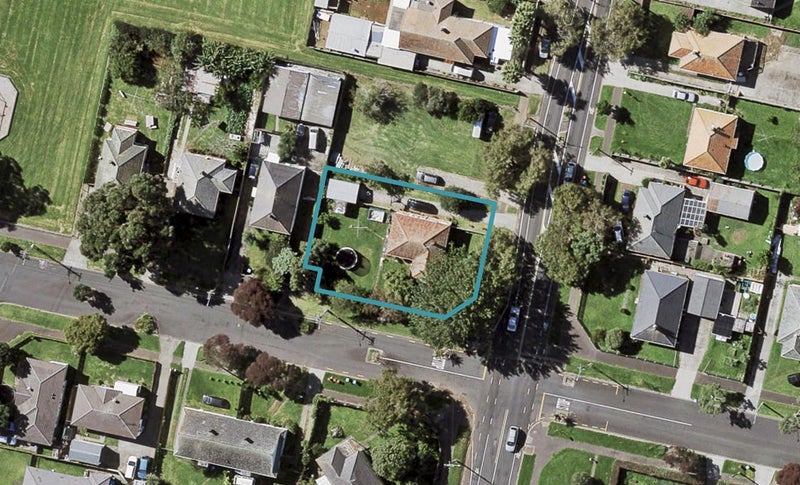 38 Anderson Avenue, Point England, Auckland - Carousel 1