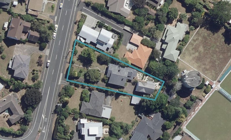 6 Hillcrest Road, Hillcrest, Hamilton - Carousel 1